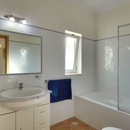 Elegant In With Swimming Pool Βίλα Καρβοέιρο