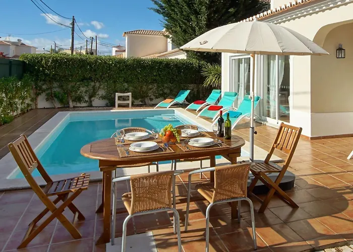 In Near & Pool וילה *