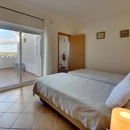 In Near & Pool Villa Carvoeiro (Lagoa)