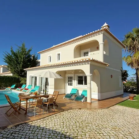 Villa Elegant In With Swimming Pool